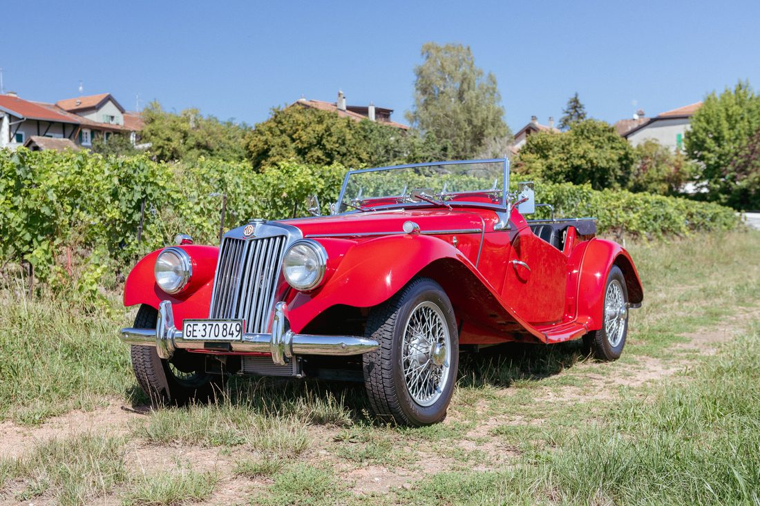 MG Midget TF 1954, voiture de collection à louer à Genève