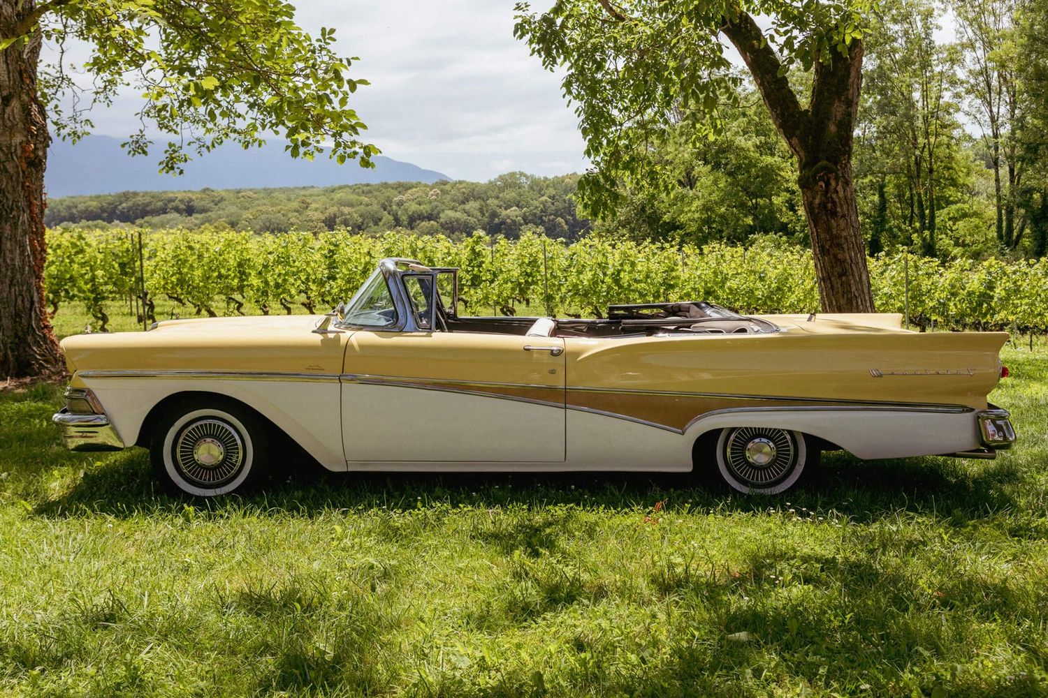Ford Fairlane 500 Sunliner 1958 — photo 2