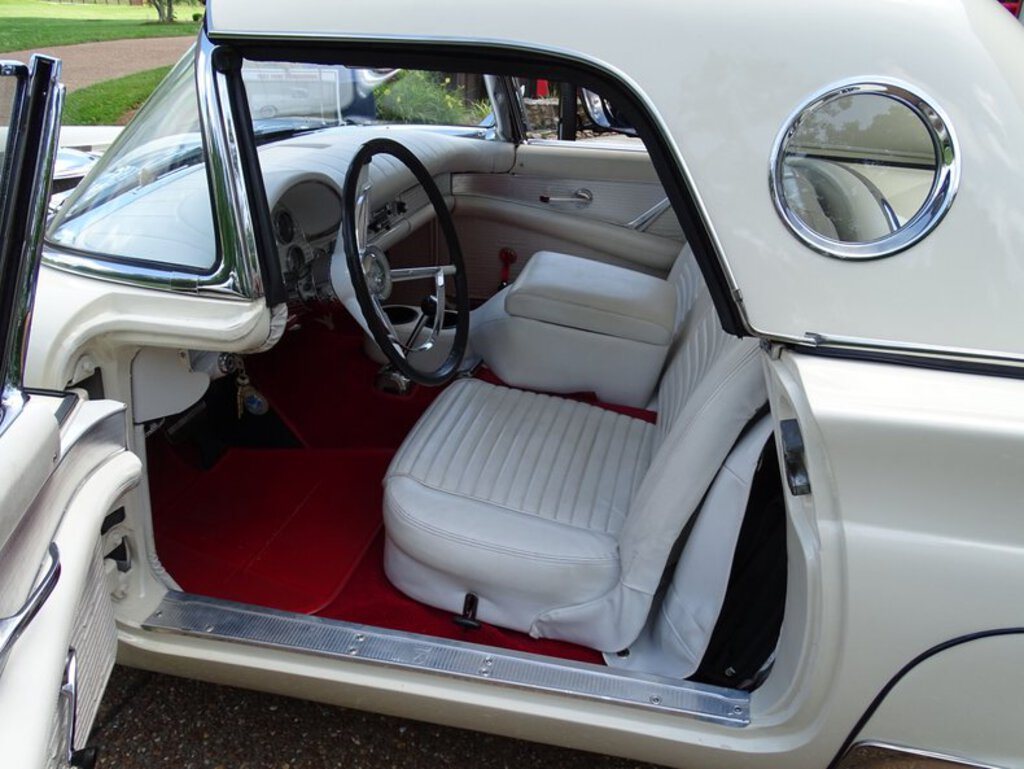 Ford Thunderbird 1957 — photo 7