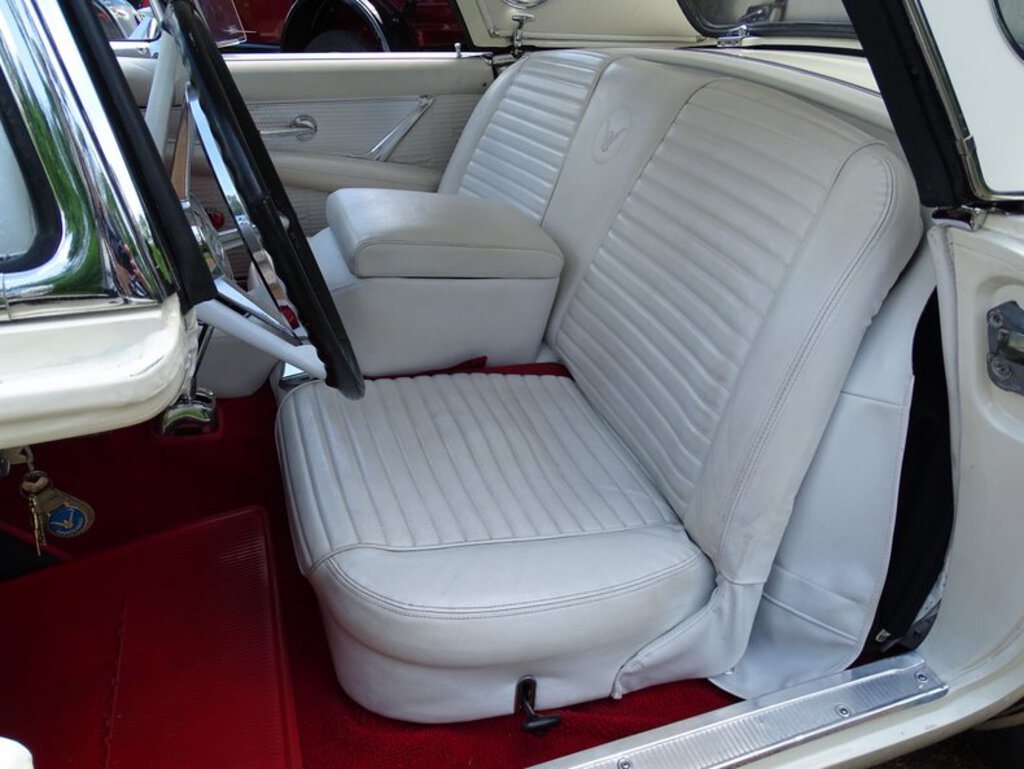 Ford Thunderbird 1957 — photo 8
